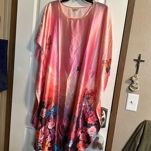 Ao Lai Li fashion dress.         T805